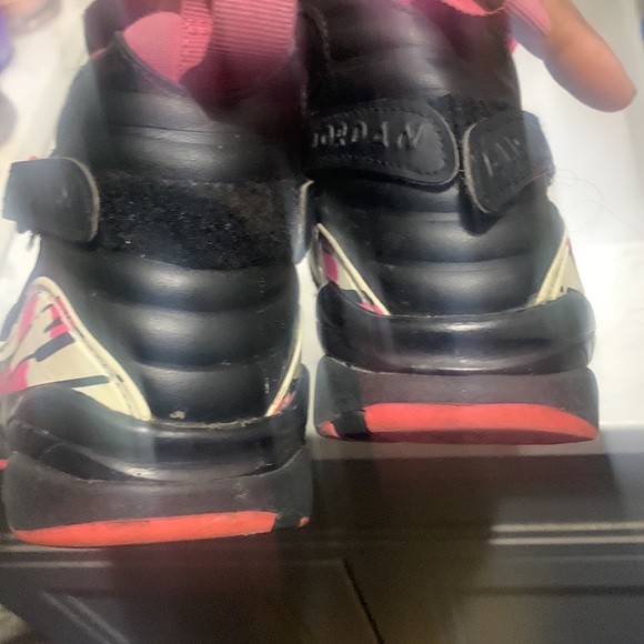 Girl Jordan shoes - Picture 4 of 14